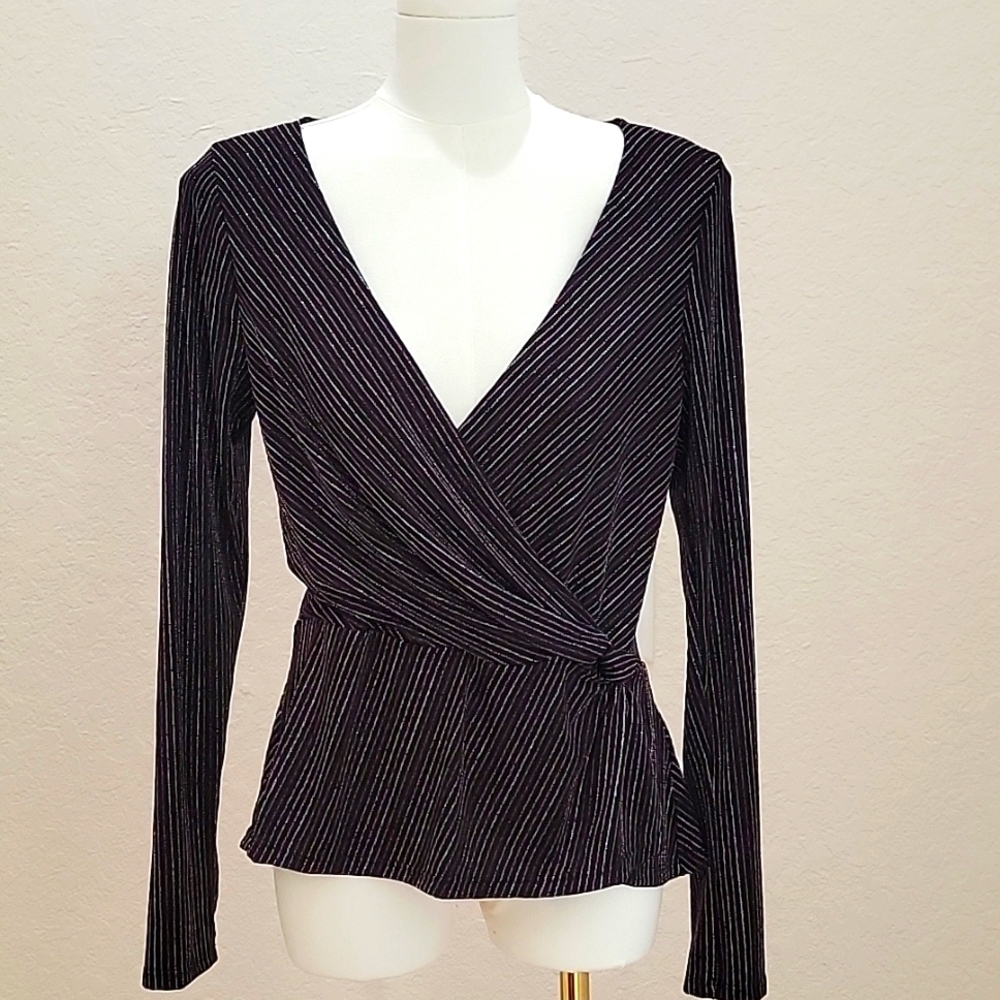 NWT - Francesca's Mi Ami Shirt. Black. Size Medium